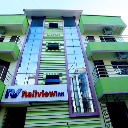 Railview Inn Μπουμπάνεσβαρ Εξωτερικό φωτογραφία